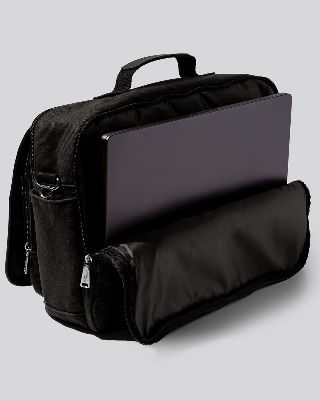 Ita Standard Messenger Bag