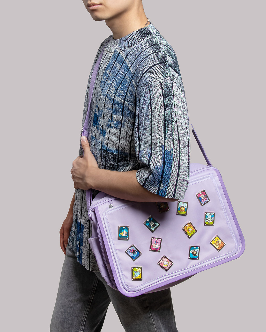Ita Standard Messenger Bag